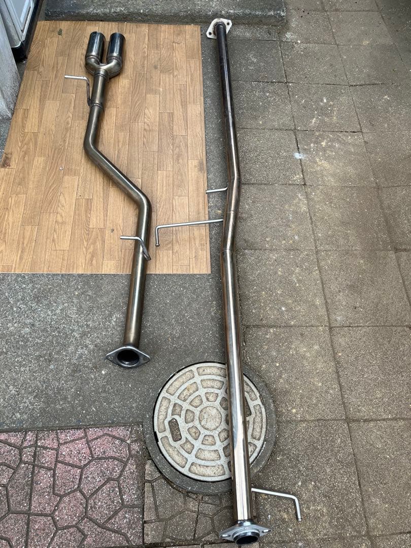 20アルファード 2.4 リアストレート