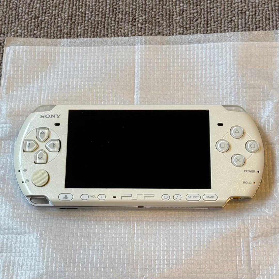 PSP-3000 パールホワイト 箱付き