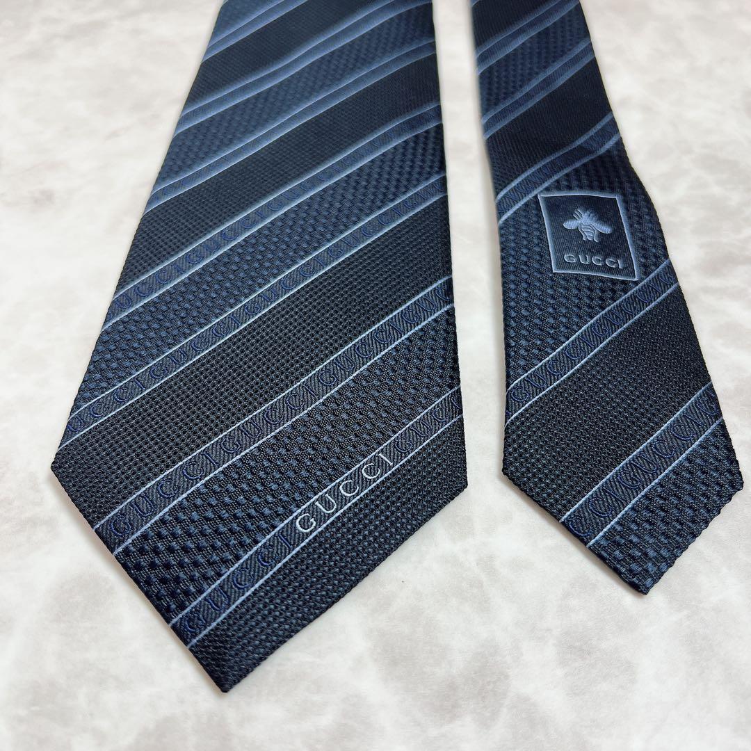 極美品✨ GUCCI ネクタイ ロゴ ストライプ ジャガード ネイビー 現行