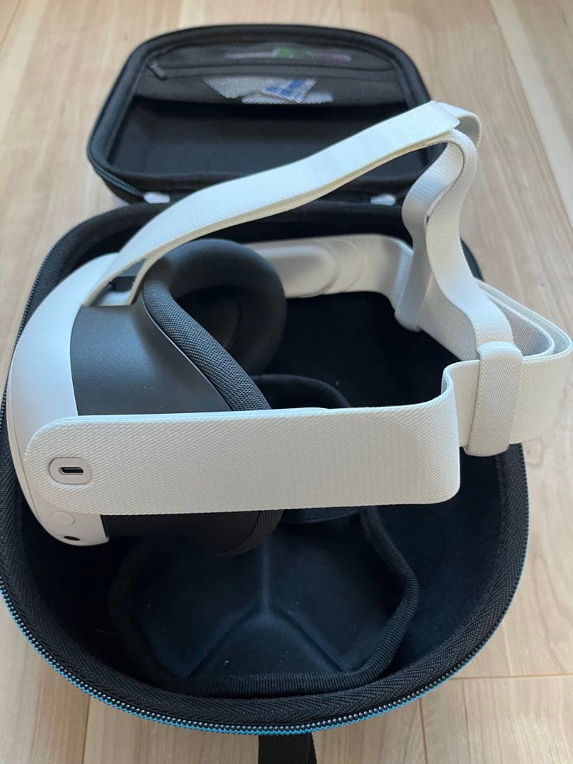 【美品】 Quest3 128GB ＋収納ケース＆シリコンカバー付き