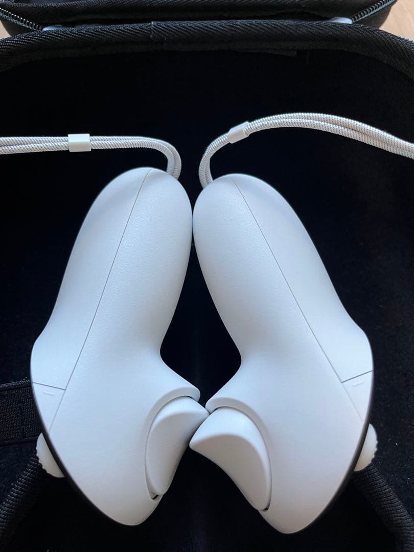 【美品】 Quest3 128GB ＋収納ケース＆シリコンカバー付き