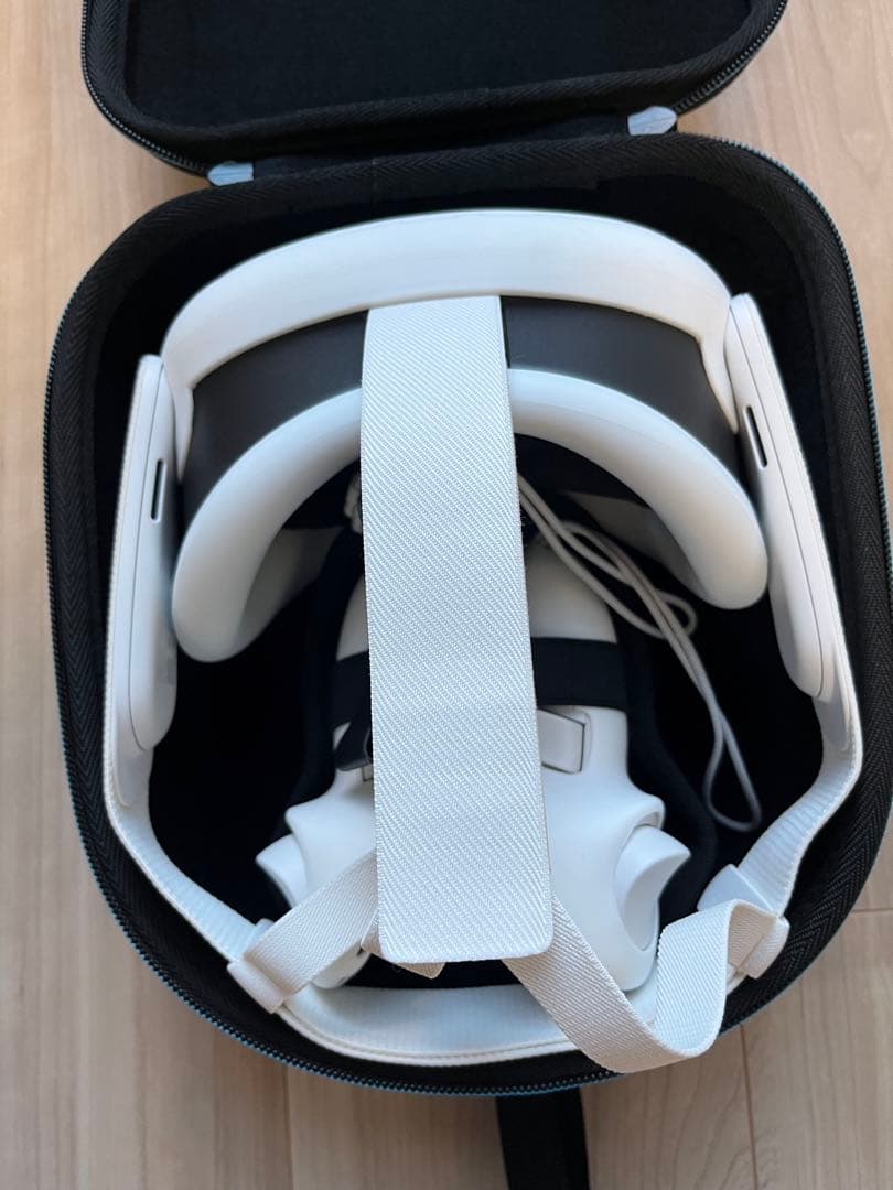 【美品】 Quest3 128GB ＋収納ケース＆シリコンカバー付き