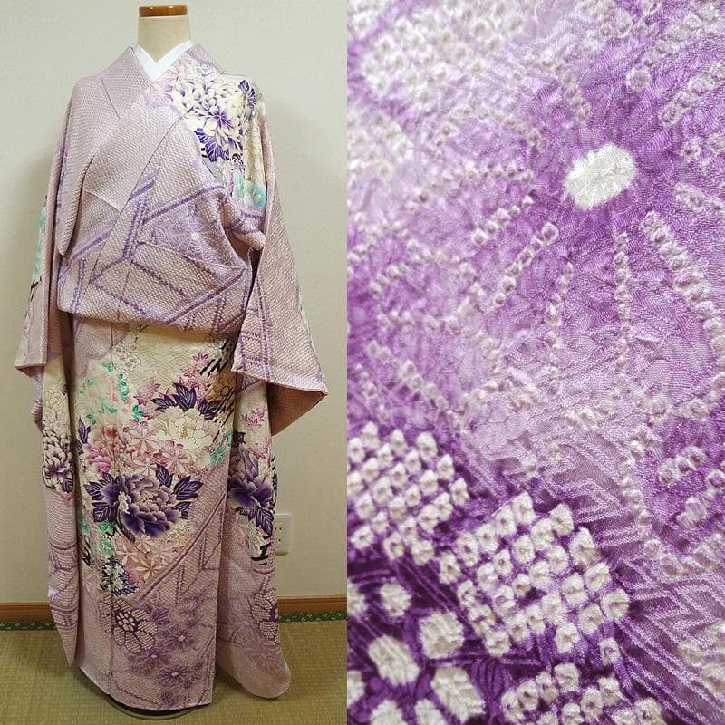 淡い紫色の絞りに牡丹や花々　振袖
