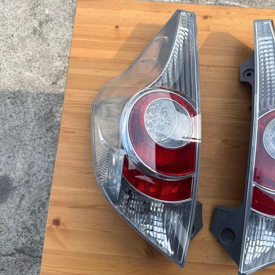 アクア　NHP10 テールライト