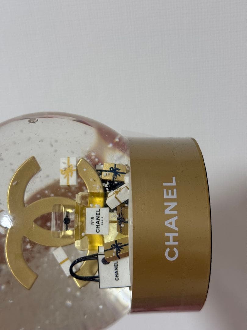 Q*6様 シャネル 2023 クリスタルボール スノードーム ノベルティ ホリデ