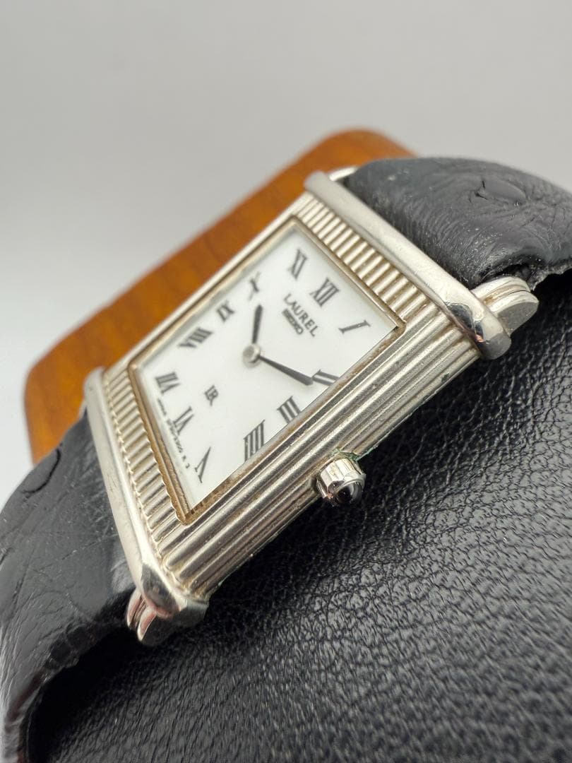 f2767 SEIKO セイコー 腕時計 LAUREL