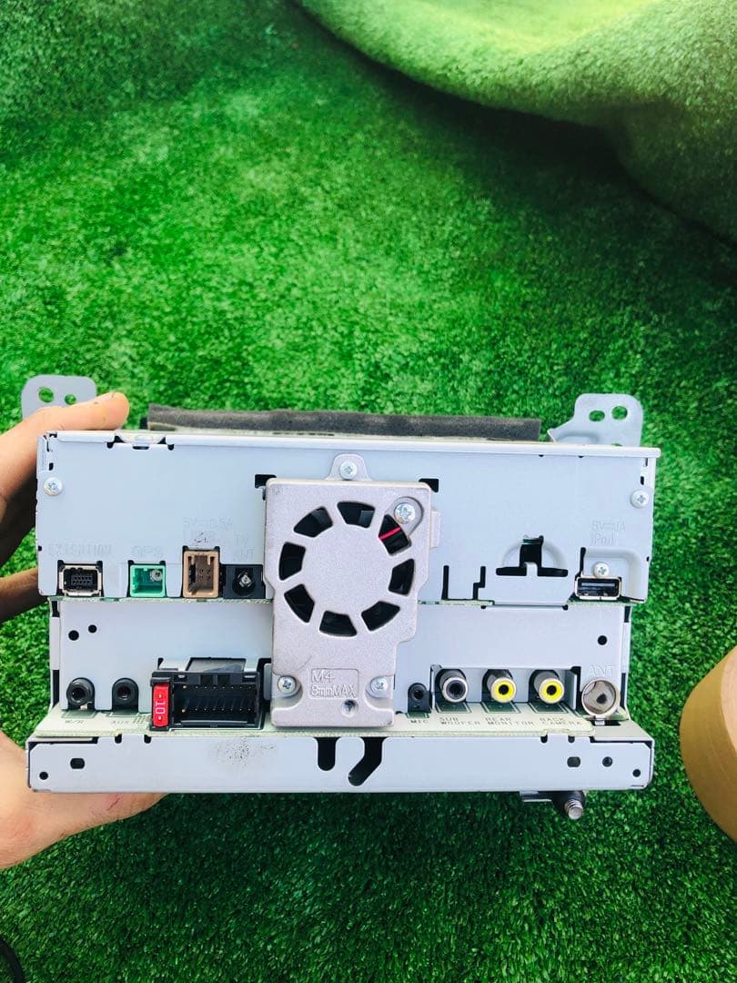 カーナビ Carrozzeria pioneer avic-rz503. 2019