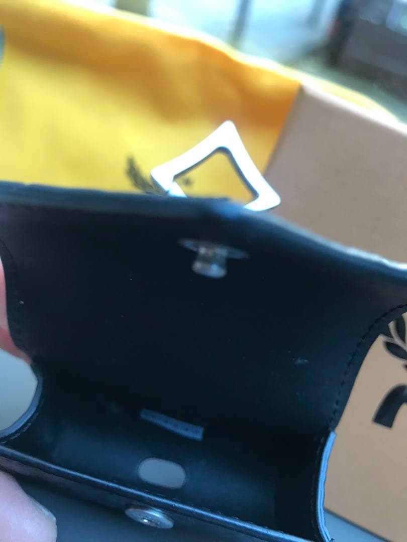 MCM 日本限定 クレヨンしんちゃん AirPods ケース シロ