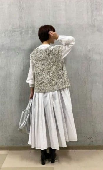 BEARDSLEY ビアズリー　ハンドニットベスト　超美品　¥22000