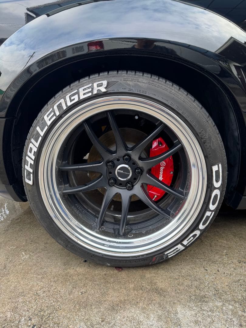 ダッジ　チャレンジャー　キャリパーカバー