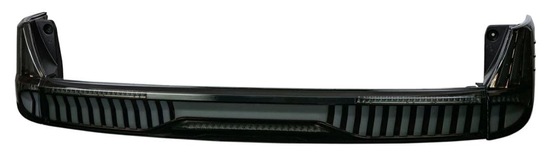 Valenti テールランプ　ライトスモークブラッククローム90ノアヴォクシー