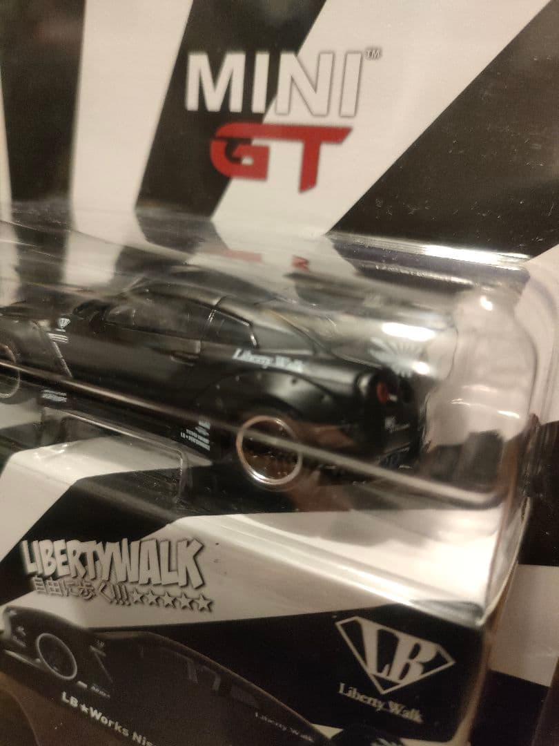 ミニカー MINI GT LBWK Nissan GT-R Matte Black 31