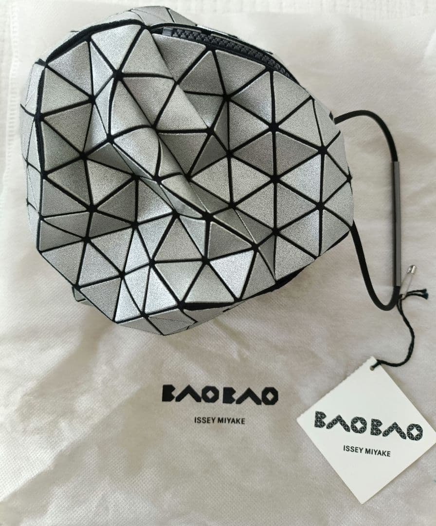 BAOBAO ISSEY MIYAKE シルバー バッグ