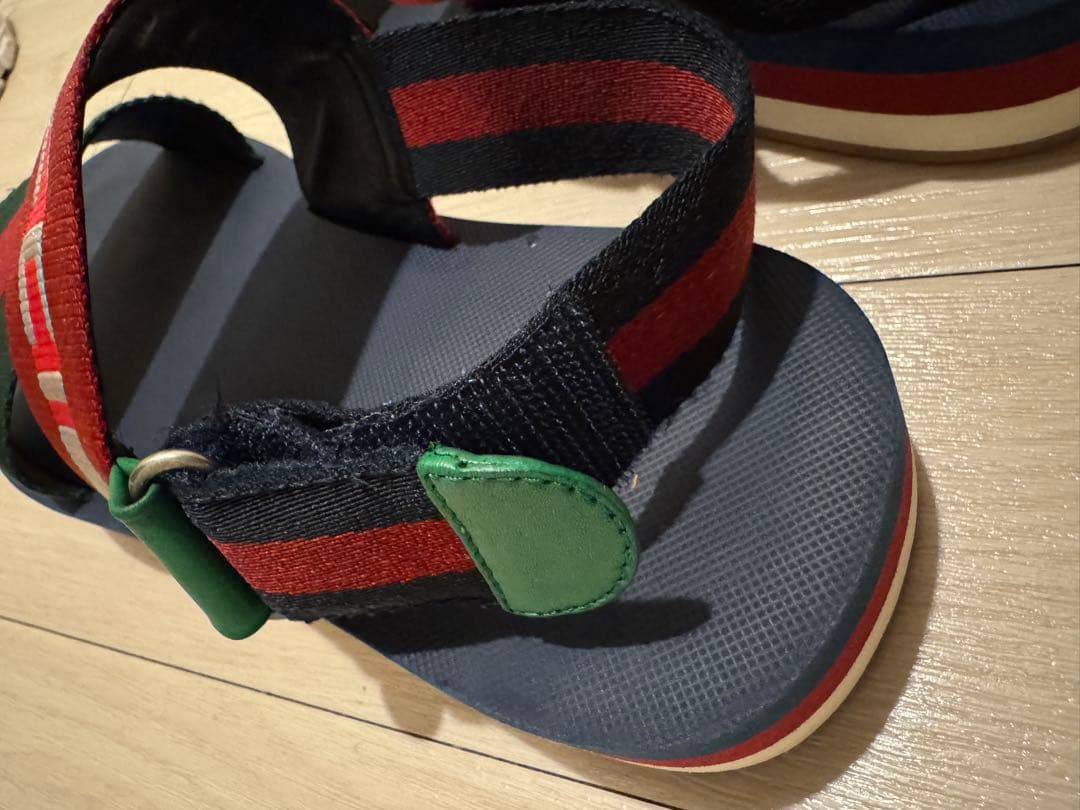 1/18まで値下げ　正規品　Gucci サンダル 赤/緑/紺