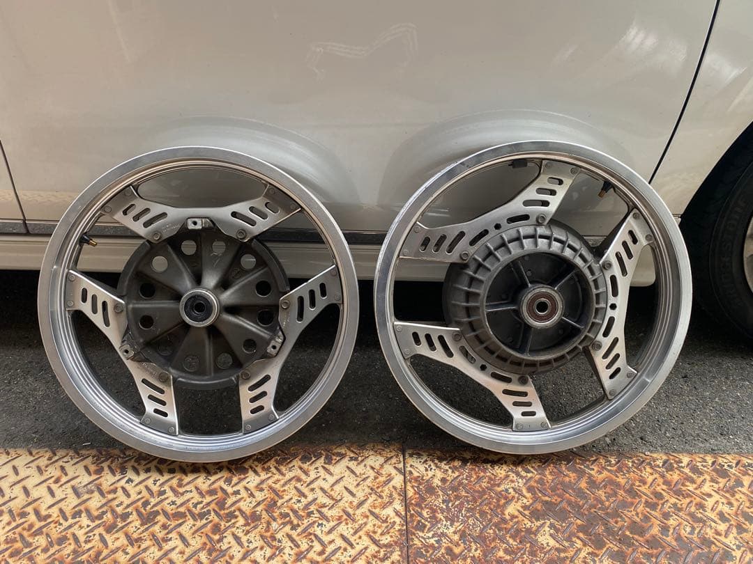 cbx ダブルインボード用ホイール前後セット