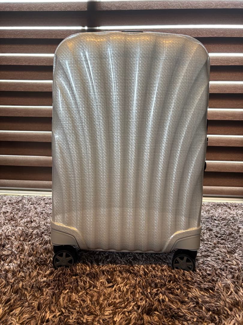 新品未使用★白サムソナイト シーライト スピナー55 機内持ち込み スーツケース