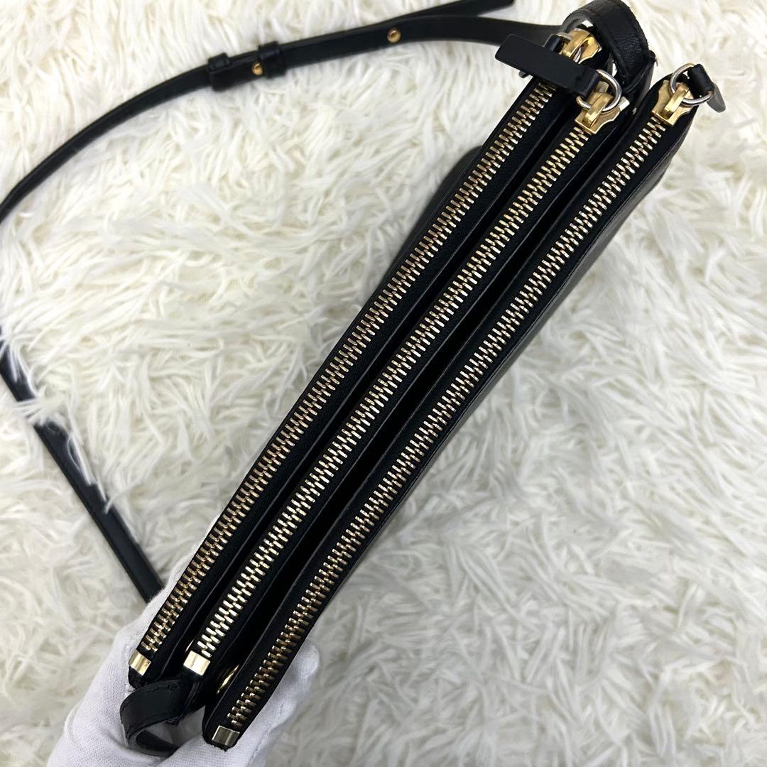 CELINE セリーヌ トリオ ショルダーバッグ ブラック フィービー スモール