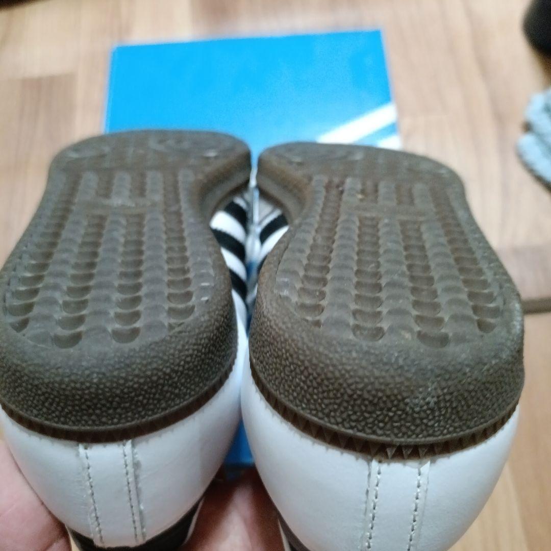 アディダスSAMBAホワイト