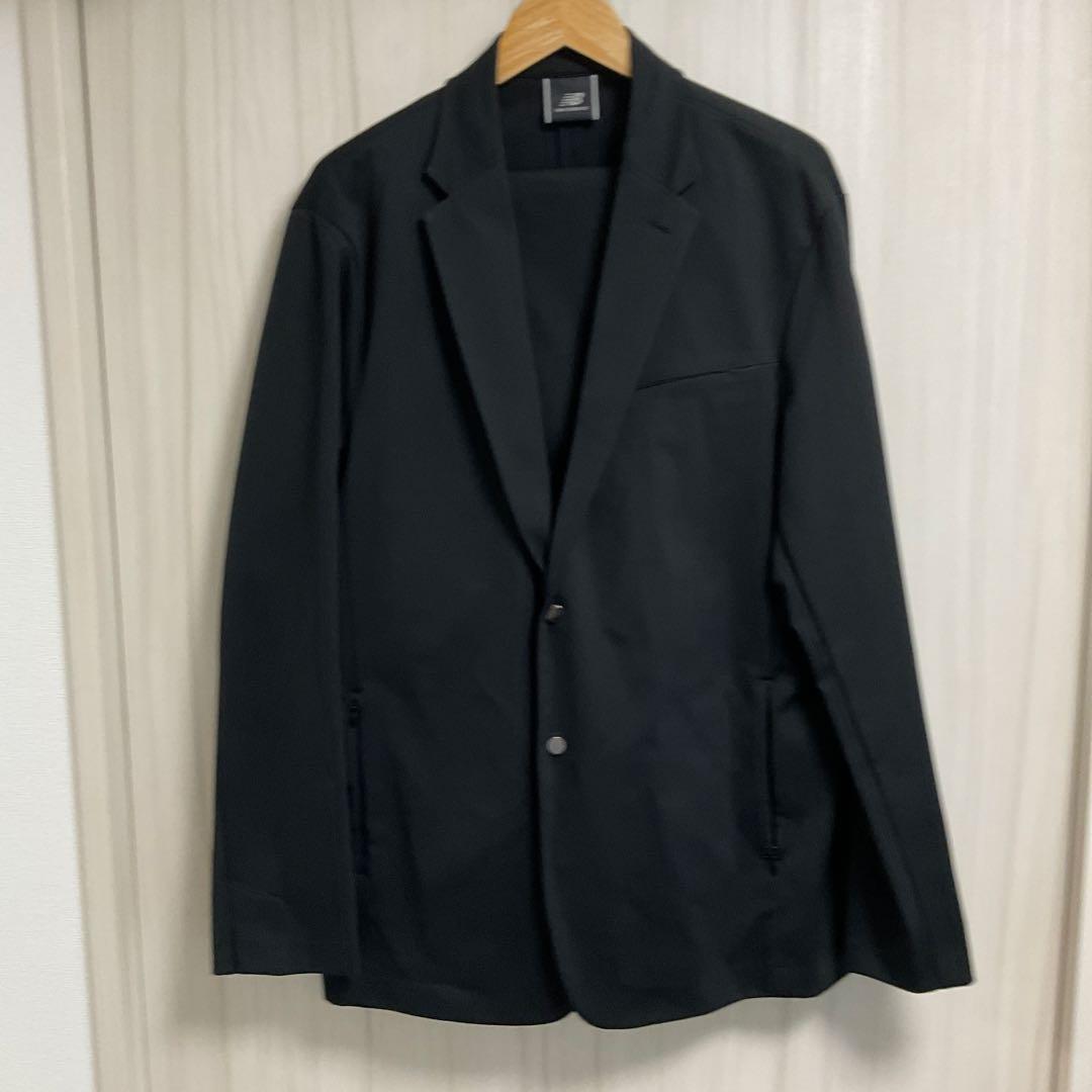 new balance ブラックスーツ　used 上下XLサイズ