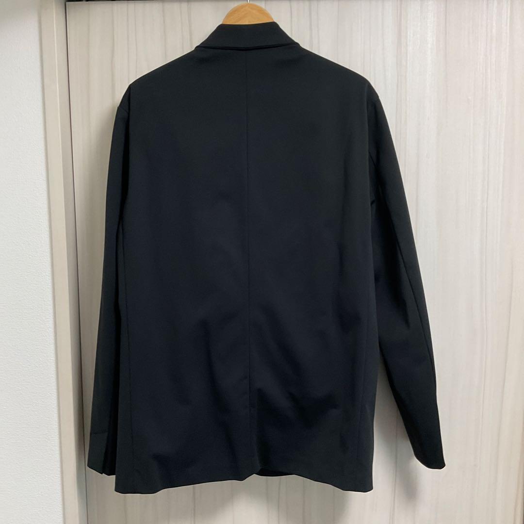 new balance ブラックスーツ　used 上下XLサイズ