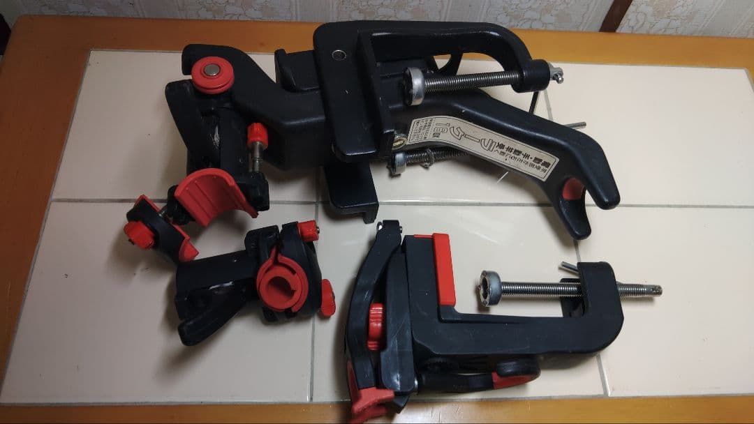 【初売り最終】シマノ 電動リール3000H(破損有) &1000EV ＋竿置き