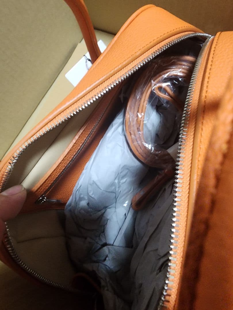 nugu ORR オレンジ レザー ハンドバッグ