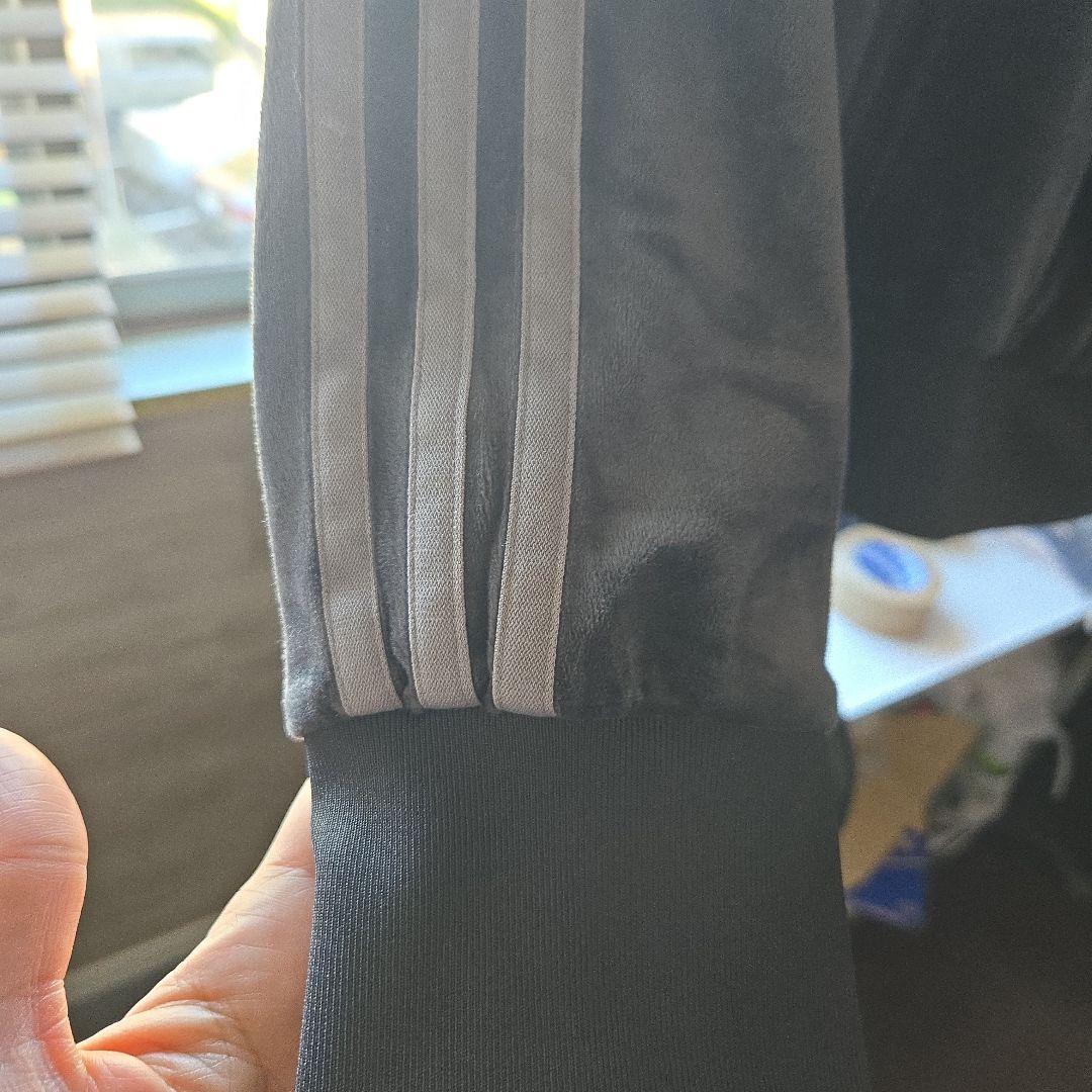 adidas originalsファイヤーバード トラックトップ ベロア