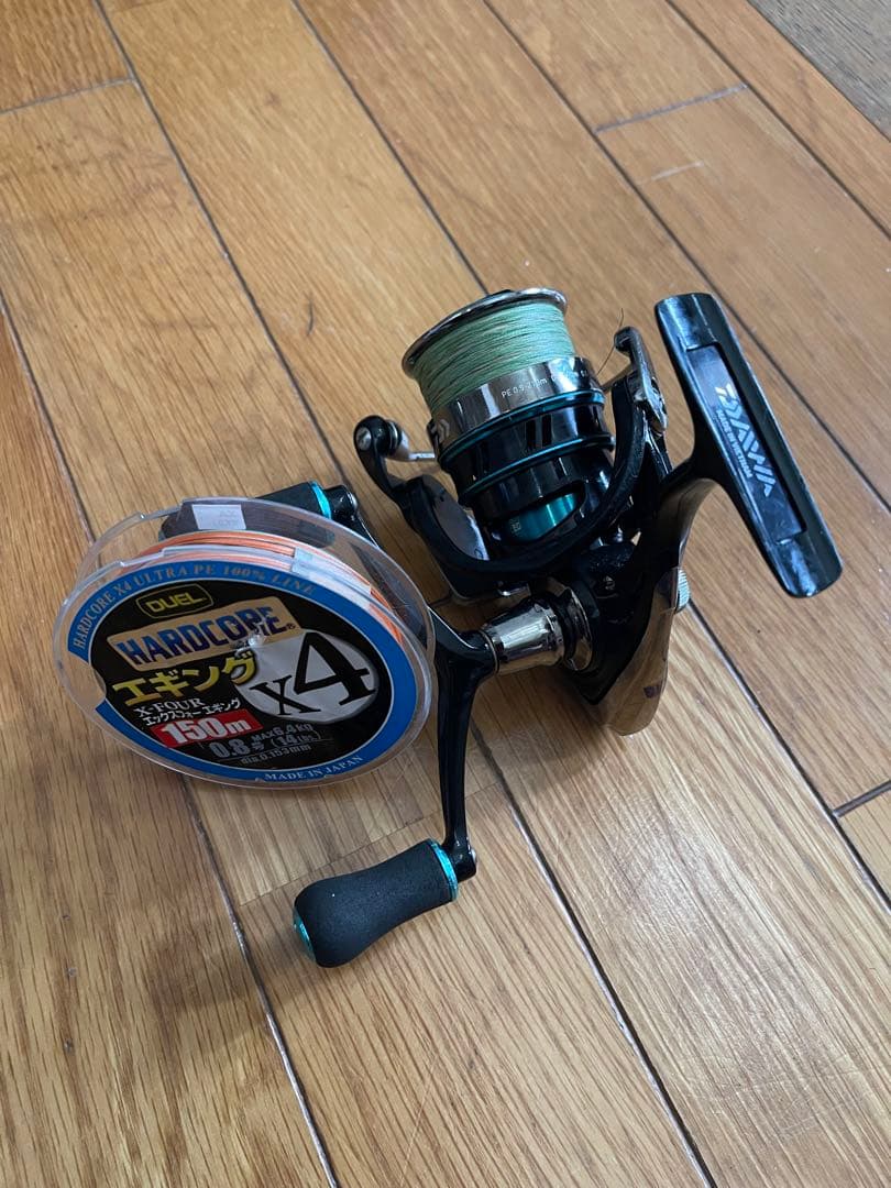 ダイワ　エメラルダス リール 2508PE-DH 新品PEライン付き