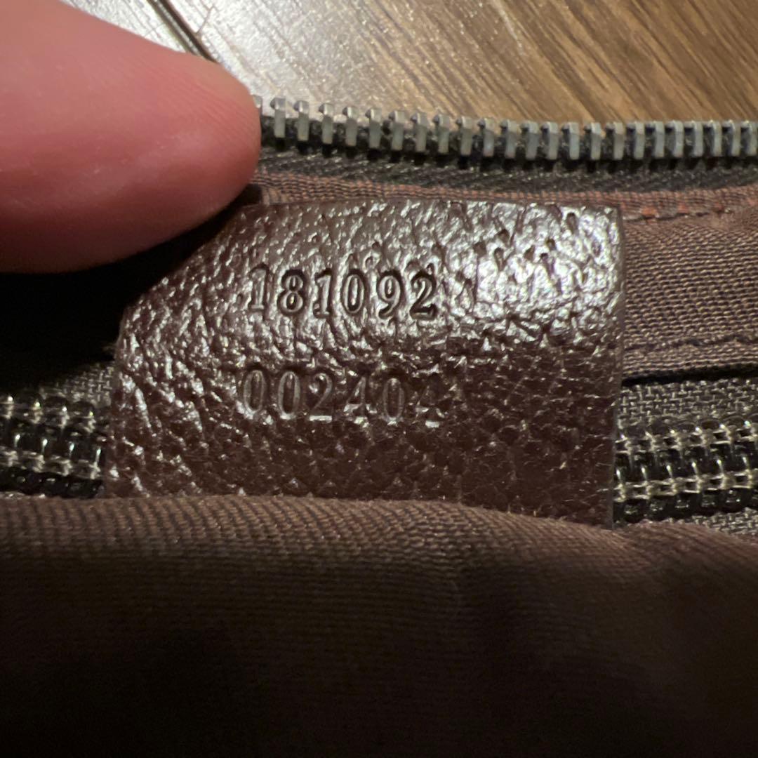 GUCCI ショルダーバッグGGキャンバス　ハーフムーン　茶色