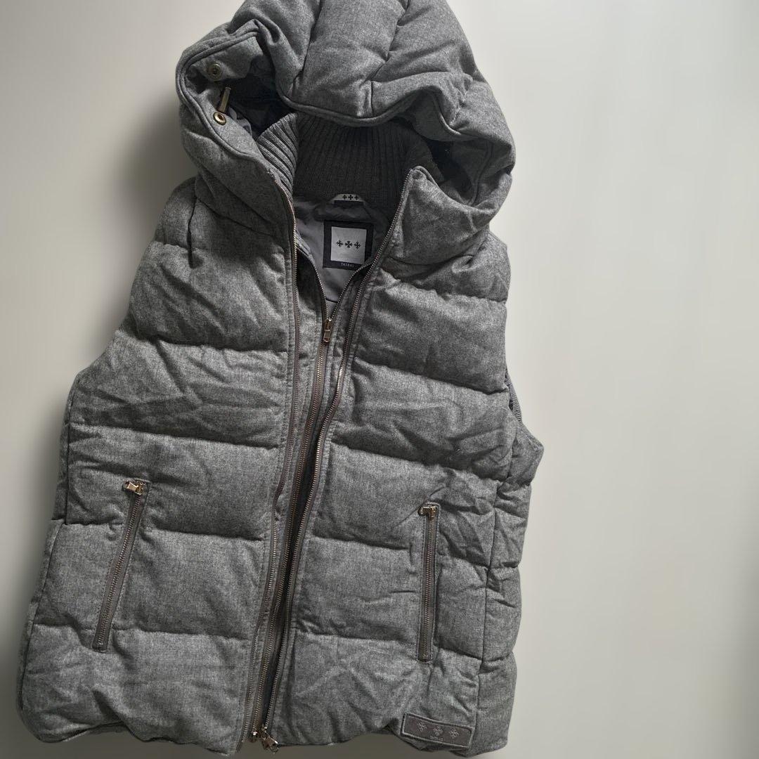 お値下げ⭐️美品⭐️TATRAS フード付きグレーダウンベスト