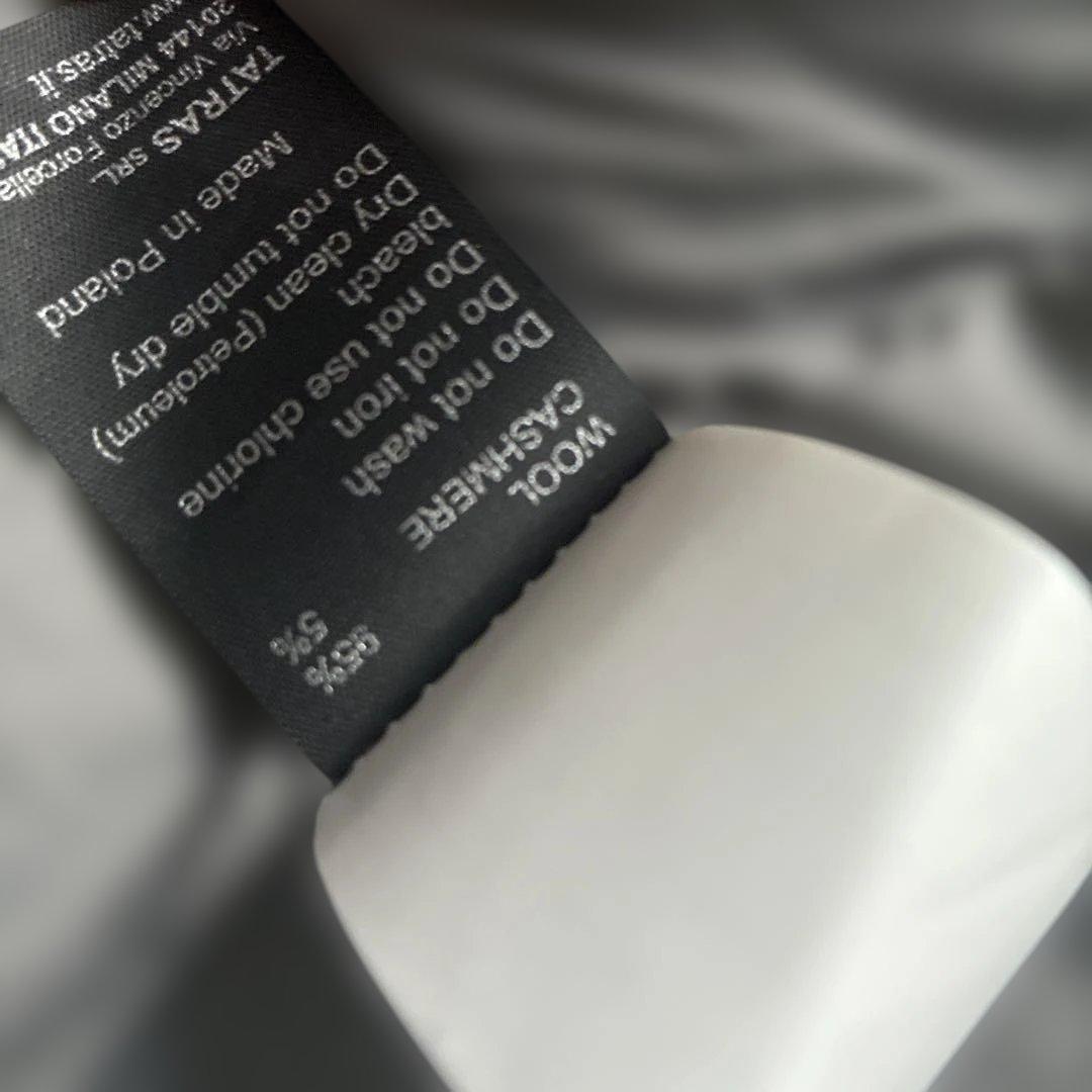 お値下げ⭐️美品⭐️TATRAS フード付きグレーダウンベスト