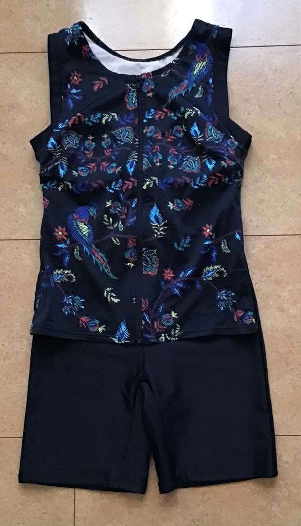 ワコール　スポーツ水着上下￼セット