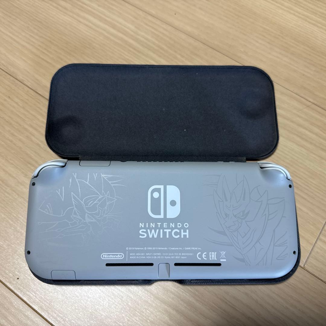 ニンテンドー　Switch Lite ザシアン・ザマゼンタ