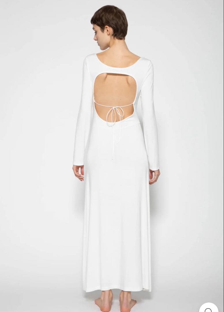 デターム determ; Collagen Open Back Dress