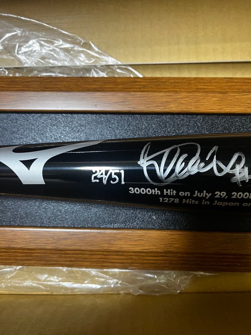 レア　殿堂入り　イチロー選手直筆サイン入りバット　証明書付き