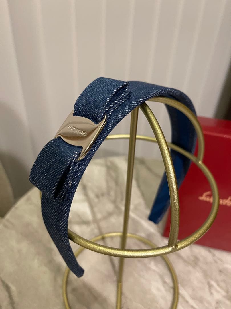 Ferragamo フェラガモ カチューシャ ヴァラリボン デニム