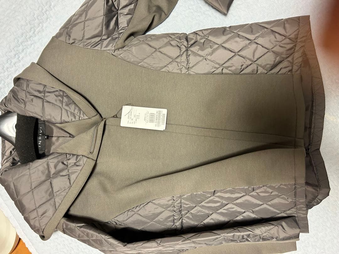 新品　インディヴィデザインキルトコート38サイズ