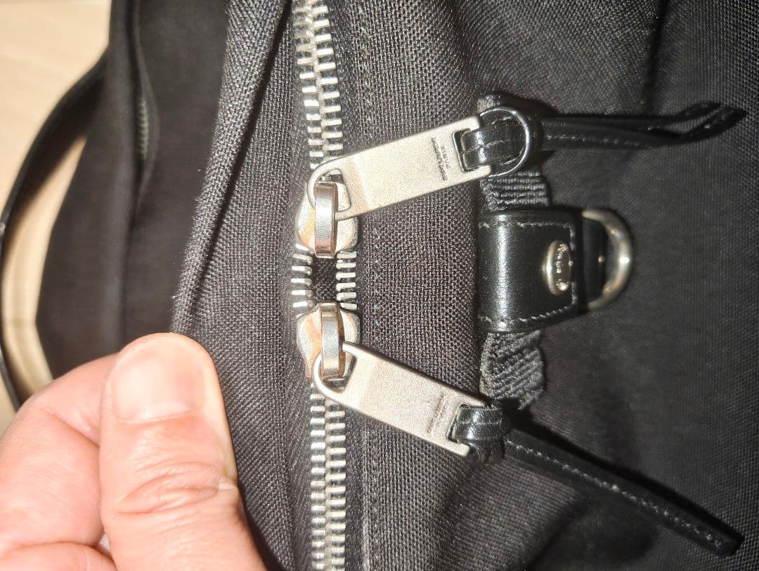 サン・ローランパリ　リビングトン　キャンバス　リュック