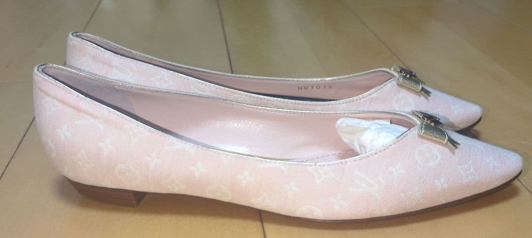 1月24日で一旦停止します。【中古】Louis Vuitton フラットシューズ