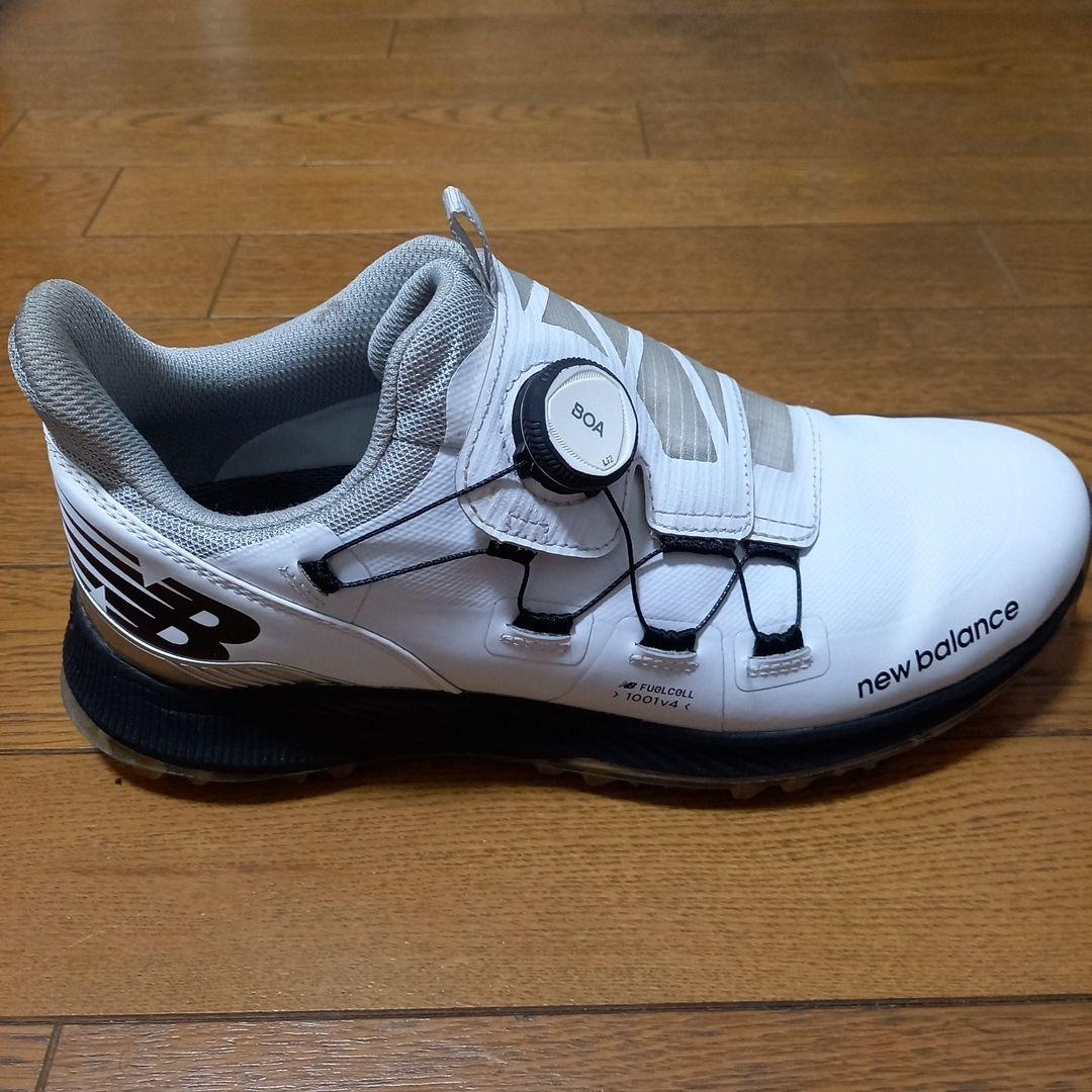 美品 ニューバランス FuelCell 1001 v4 スパイクレス BOA
