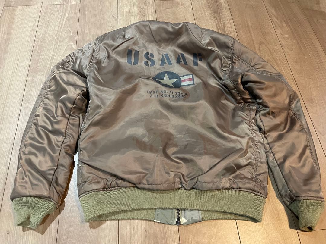 アヴィレックス迷彩 MA-1ジャケット FITY