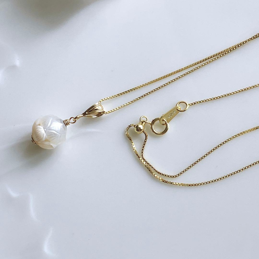 うぐいす◆1点物✧希少✧白蝶真珠ネックレス✧蓮カービング