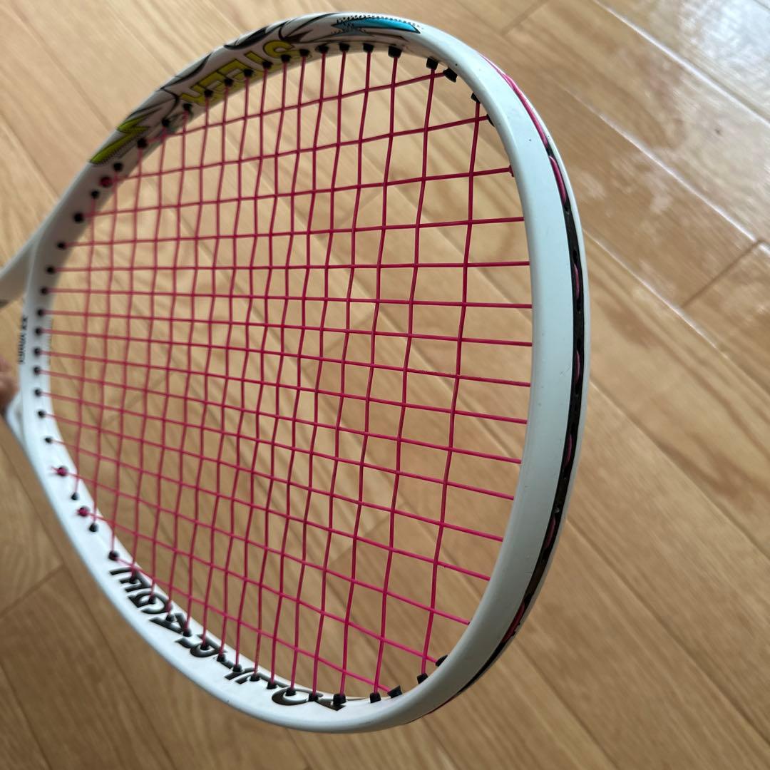 美品　ヨネックス　ボルトレイジ７Ｖステア