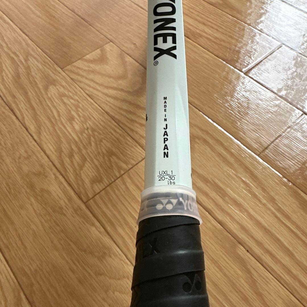 美品　ヨネックス　ボルトレイジ７Ｖステア