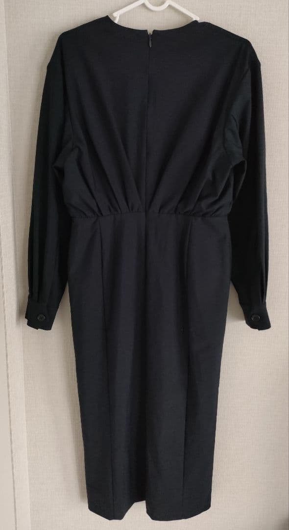 美品　コラム　estnation VネックIラインワンピース ネイビー