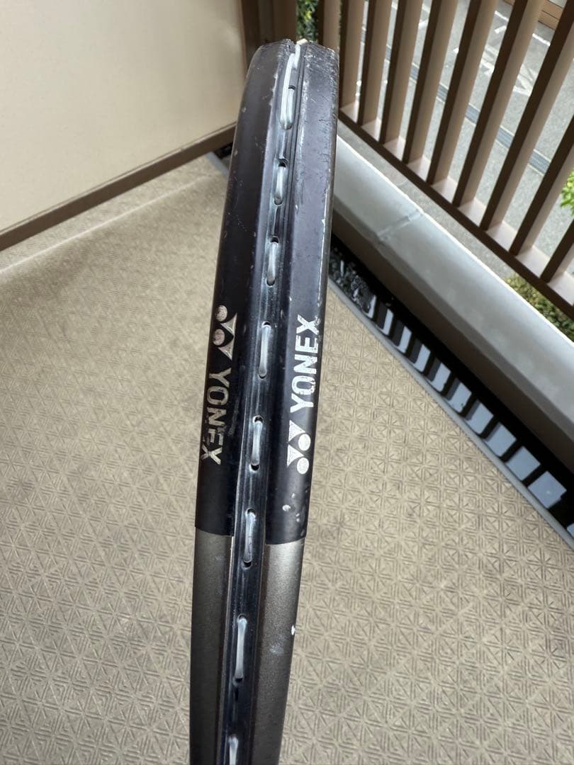 カーボンファイバー テニスラケット 軟式用　元値は2万円〜3万円！買うなら今！