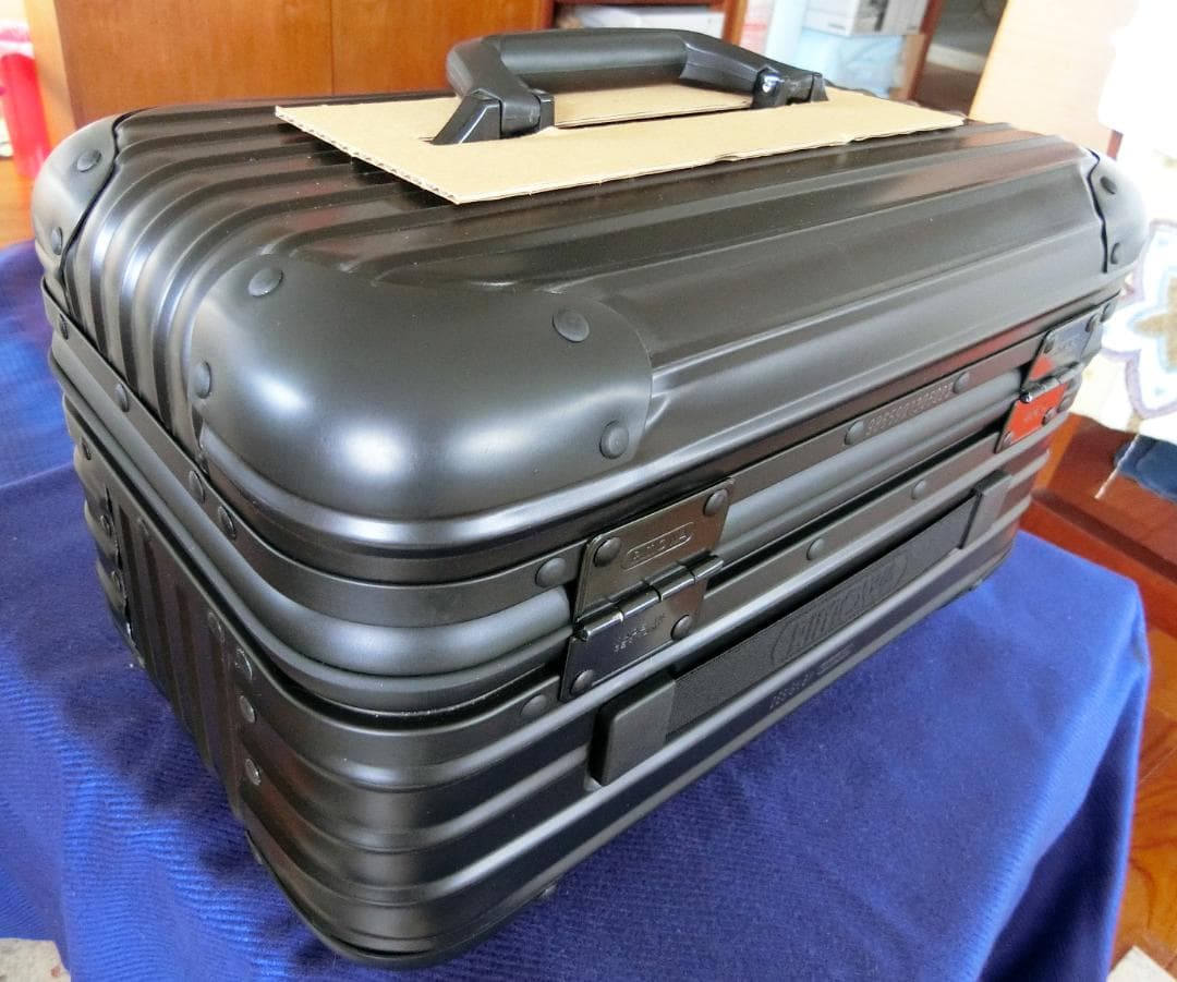 RIMOWA リモワ ステルス ビューティーケース 新品未商品