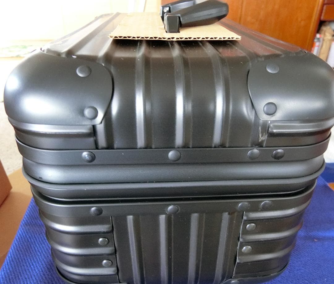 RIMOWA リモワ ステルス ビューティーケース 新品未商品