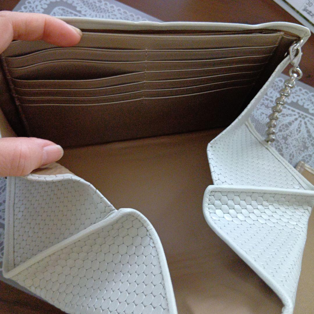 ヒロコハヤシ　カルディナーレ　チェーン付長財布　ホワイト