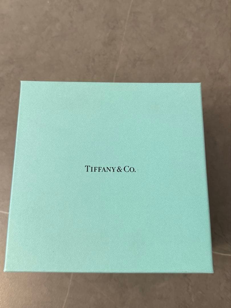 本日限定値下げ‼️ティファニー　ボウル　お皿　ブルー　ボックス　リボン